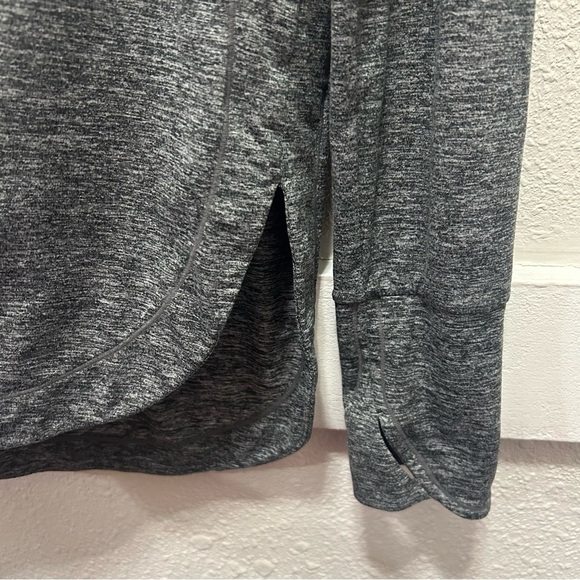 Athleta Uptempo Long Sleeve Athletic Top in Dark Heather Grey Small - Picture 5 of 7